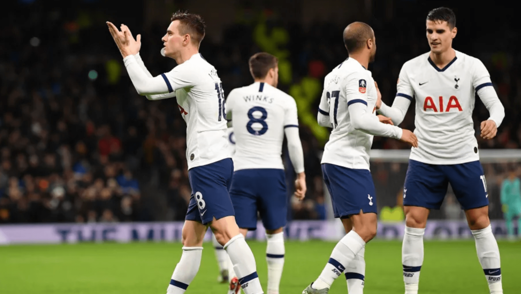 球球迷对他 球球迷对他