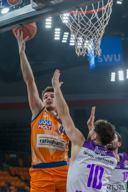 不仅是身体 不仅是身体